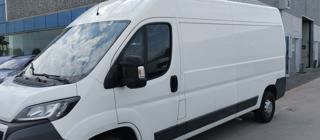 PEUGEOT Boxer usata, con Airbag