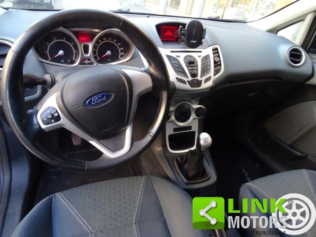 FORD Fiesta usata, con Specchietti laterali elettrici