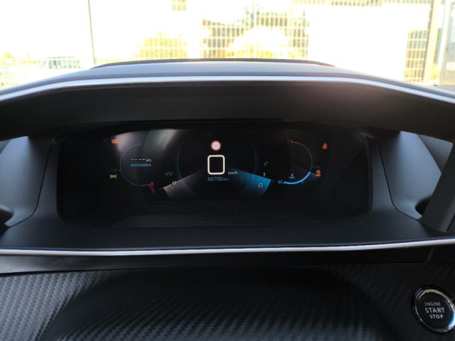 PEUGEOT 208 usata 10