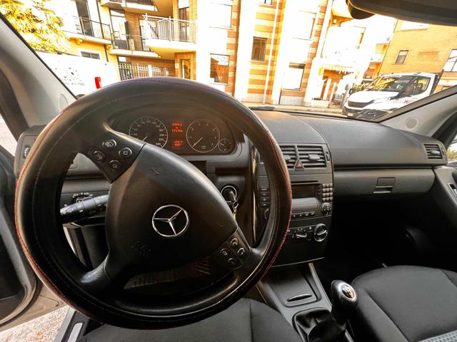 MERCEDES-BENZ A 150 usata, con Controllo automatico clima