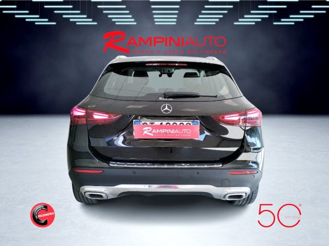 MERCEDES-BENZ GLA 180 usata 10