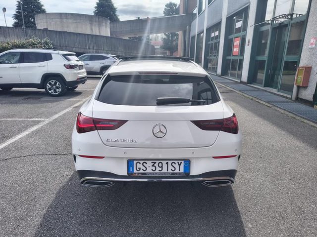MERCEDES-BENZ CLA 200 usata, con Autoradio