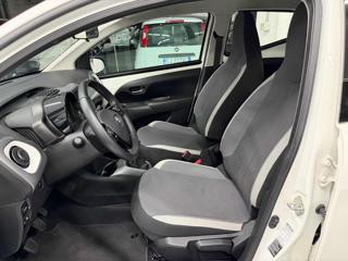 TOYOTA Aygo usata 21