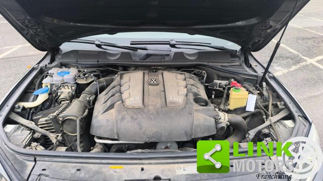 VOLKSWAGEN Touareg usata, con ESP