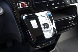 HYUNDAI Staria usata, con Park Distance Control
