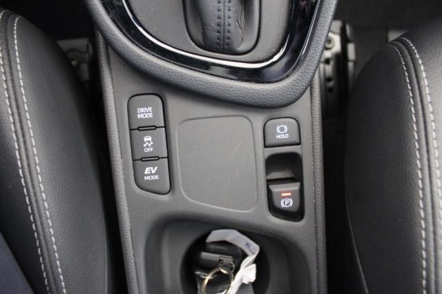 TOYOTA Yaris usata, con Riconoscimento dei segnali stradali