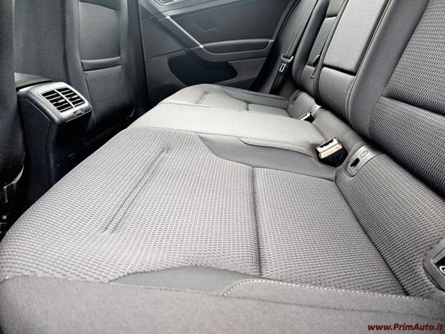 VOLKSWAGEN Golf usata, con Park Distance Control