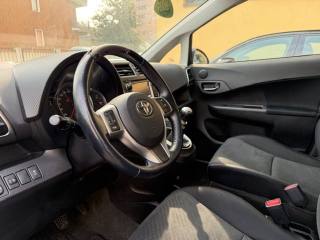 TOYOTA Verso-S usata, con Chiusura centralizzata