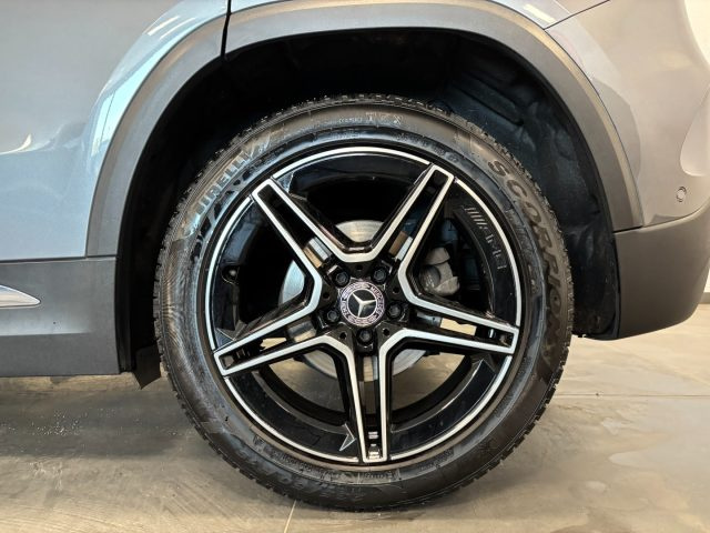 MERCEDES-BENZ GLA 180 usata, con Luci diurne LED