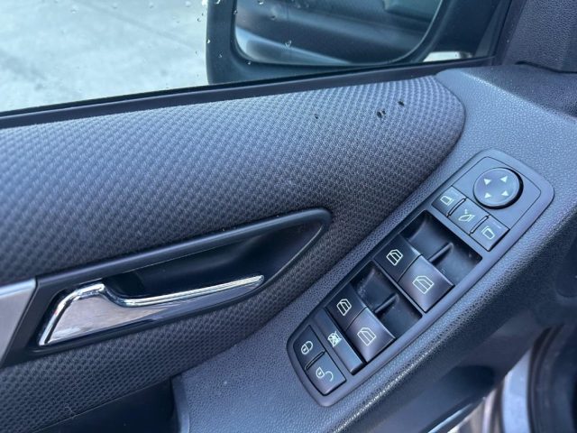 MERCEDES-BENZ A 160 usata, con Autoradio