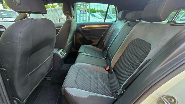 VOLKSWAGEN Golf usata, con Volante in pelle