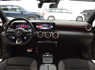 MERCEDES-BENZ A 35 AMG usata, con Autoradio