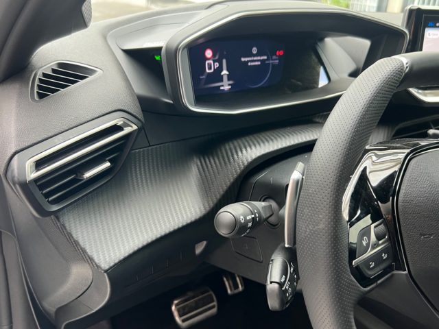 PEUGEOT 208 usata, con Bluetooth