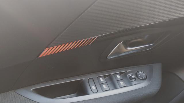 PEUGEOT 208 usata, con Sensore di luce