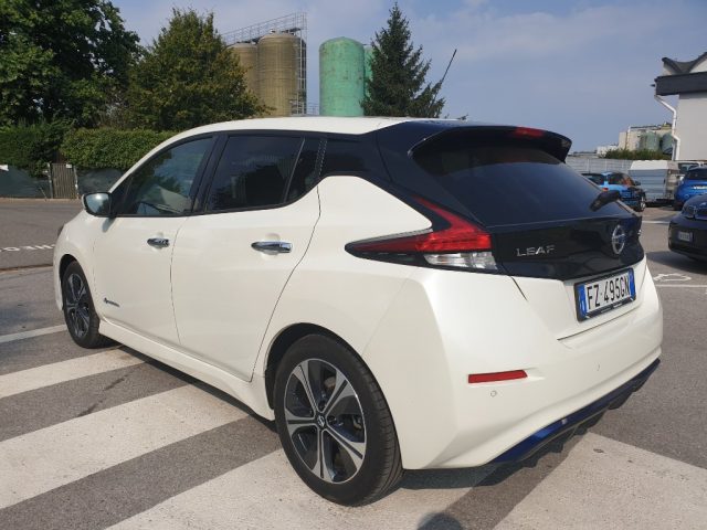 NISSAN Leaf usata, con Autoradio