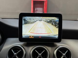 MERCEDES-BENZ GLA 180 usata, con USB