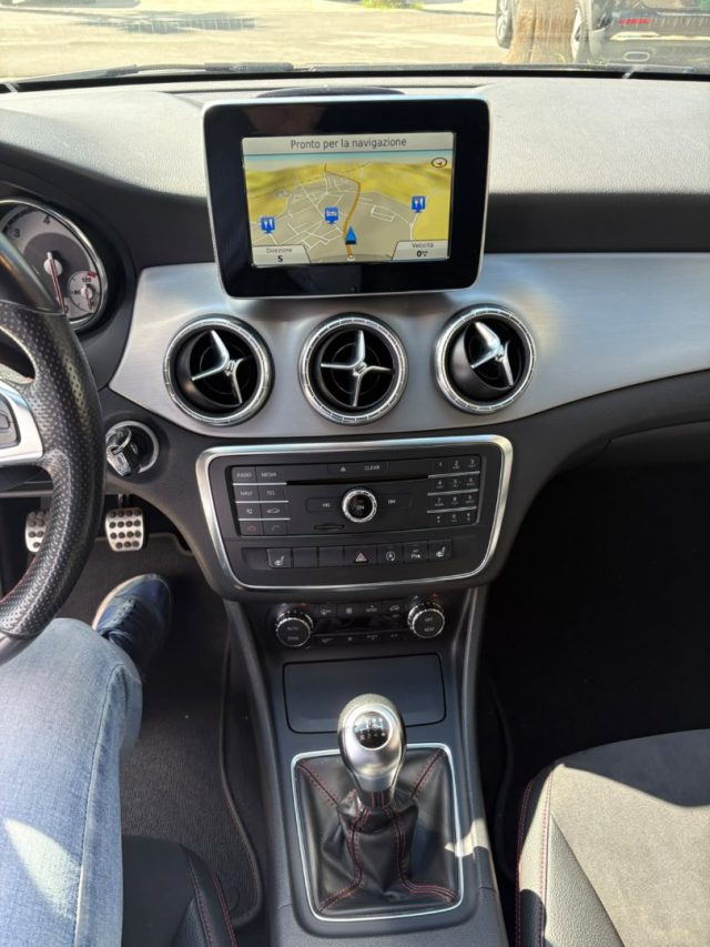 MERCEDES-BENZ CLA 180 usata, con Fari Xenon