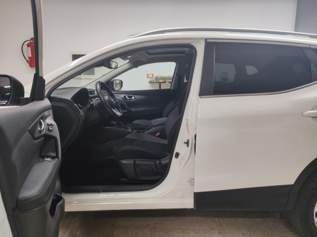 NISSAN Qashqai usata, con Climatizzatore