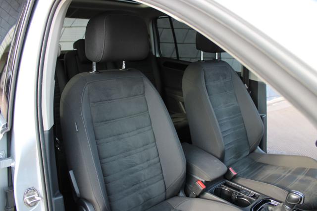 VOLKSWAGEN Touran usata, con Fari Xenon