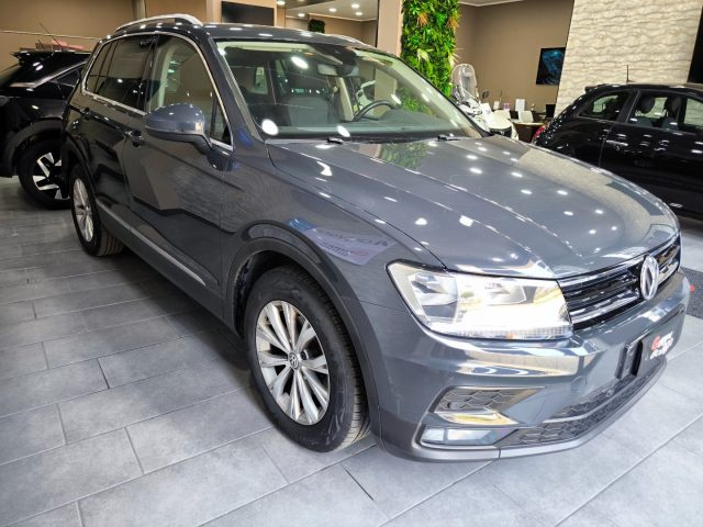 VOLKSWAGEN Tiguan usata, con Airbag laterali