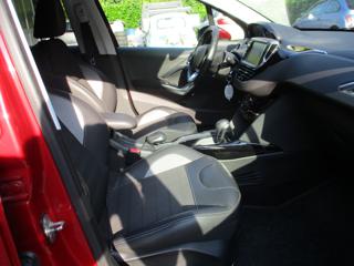 PEUGEOT 2008 usata, con Bluetooth