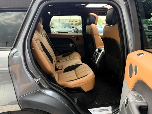LAND ROVER Range Rover Sport usata, con Fendinebbia