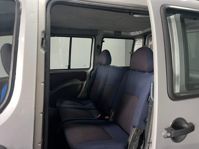FIAT Doblo usata, con Sedile posteriore sdoppiato