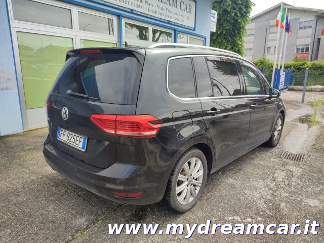 VOLKSWAGEN Touran usata, con Autoradio