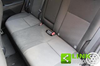 TOYOTA Auris usata, con Sedile posteriore sdoppiato