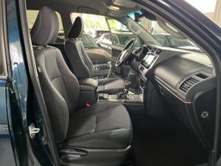TOYOTA Land Cruiser usata, con Sedile posteriore sdoppiato