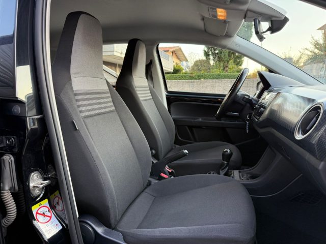 VOLKSWAGEN up! usata 12