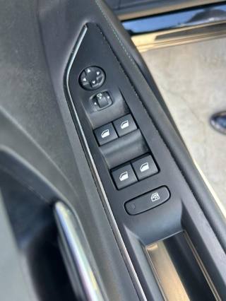 PEUGEOT 3008 usata, con Park Distance Control