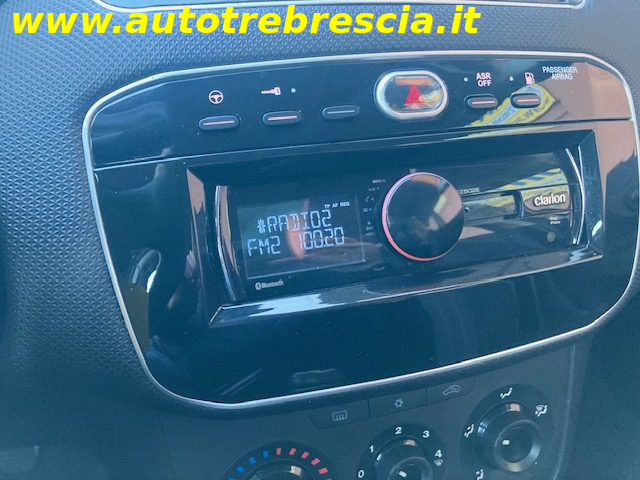 FIAT Punto usata, con Specchietti laterali elettrici