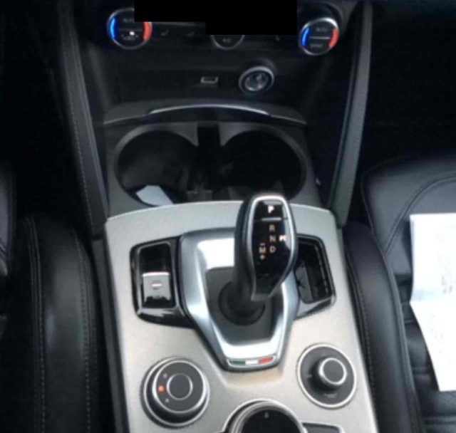 ALFA ROMEO Stelvio usata, con Autoradio