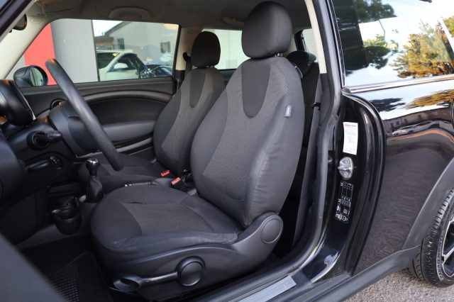 MINI One usata, con Autoradio