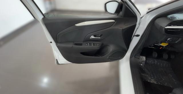 OPEL Corsa usata, con ESP