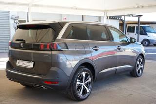 PEUGEOT 5008 usata, con Cerchi in lega