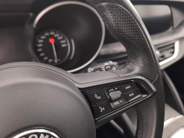 ALFA ROMEO Stelvio usata, con Fari Xenon