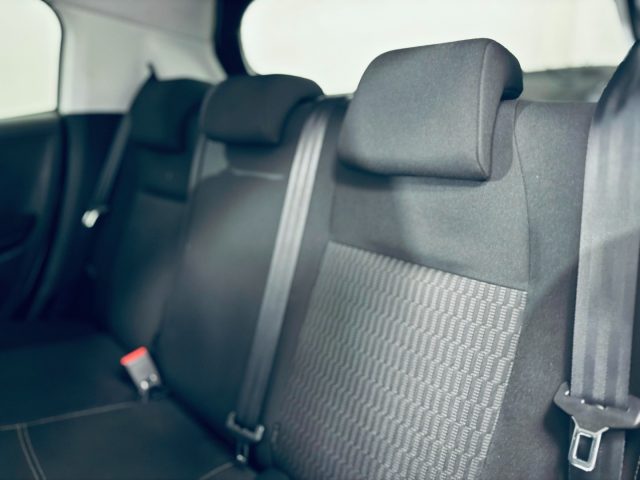 PEUGEOT 208 usata, con ESP