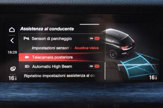 ALFA ROMEO Stelvio usata, con Leve al volante