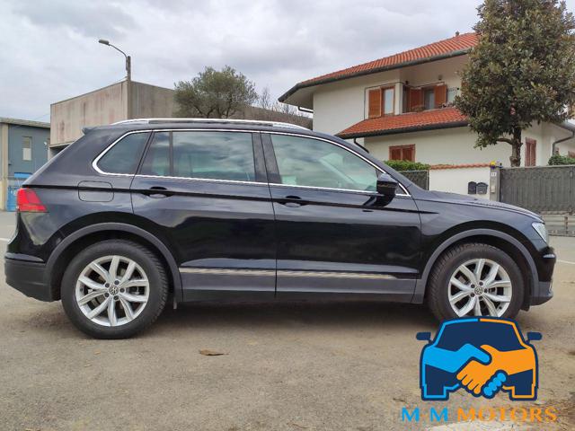 VOLKSWAGEN Tiguan usata, con Airbag laterali