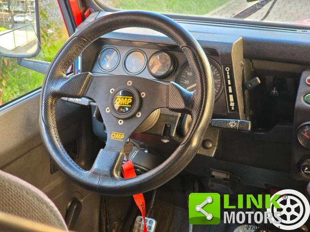 LAND ROVER Defender usata 6