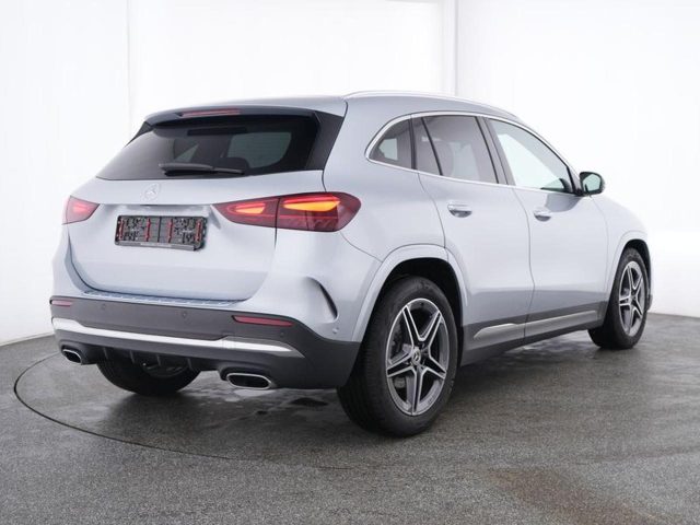 MERCEDES-BENZ GLA 180 usata, con Airbag Passeggero