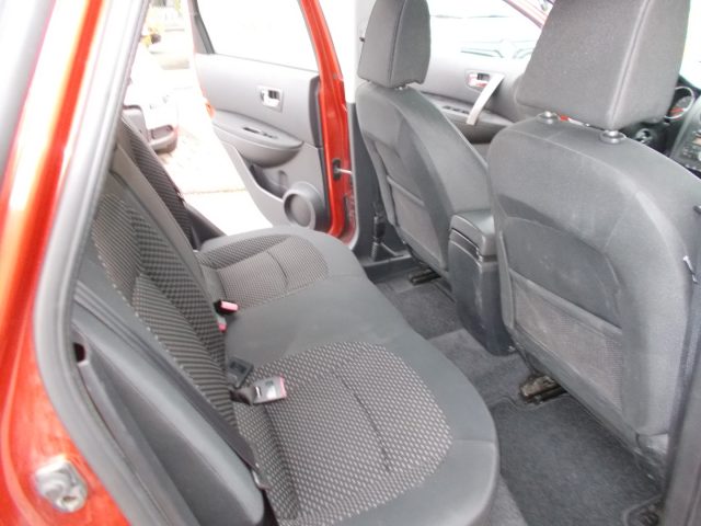 NISSAN Qashqai usata, con Controllo automatico clima