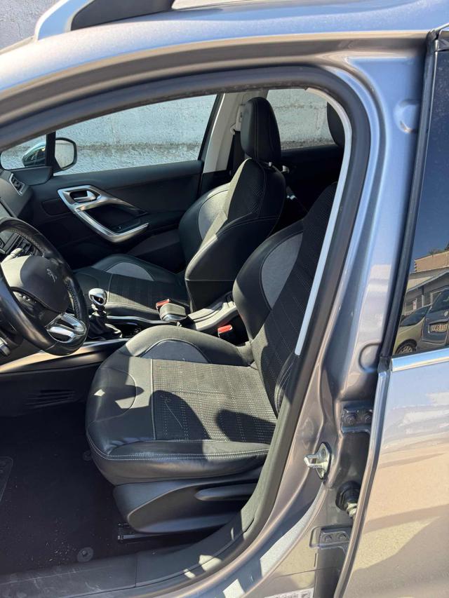 PEUGEOT 2008 usata, con Autoradio