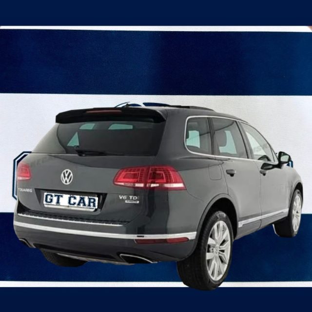 VOLKSWAGEN Touareg usata, con Autoradio