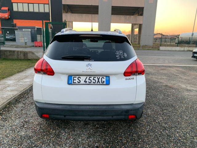 PEUGEOT 2008 usata, con Autoradio