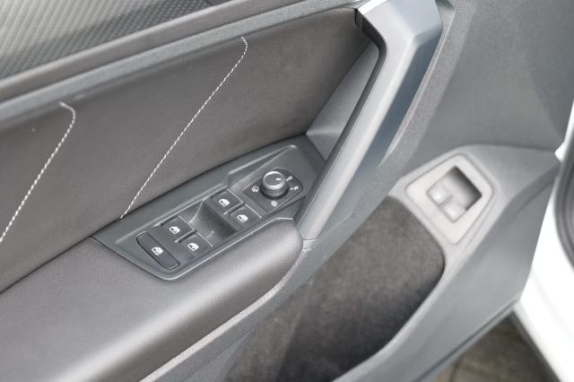 VOLKSWAGEN Tiguan usata, con Cruise Control