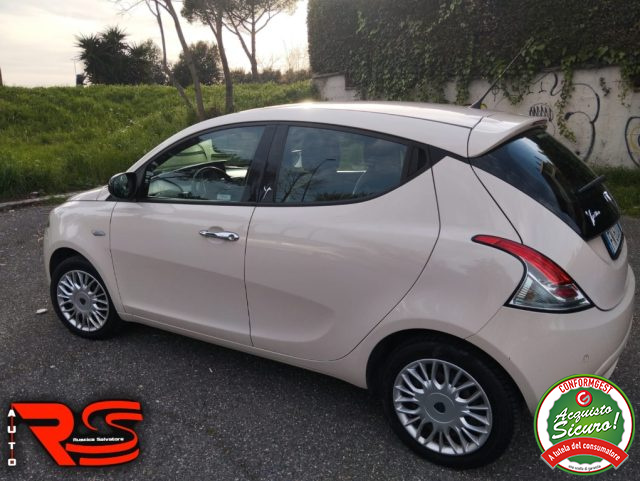 LANCIA Ypsilon usata, con ABS