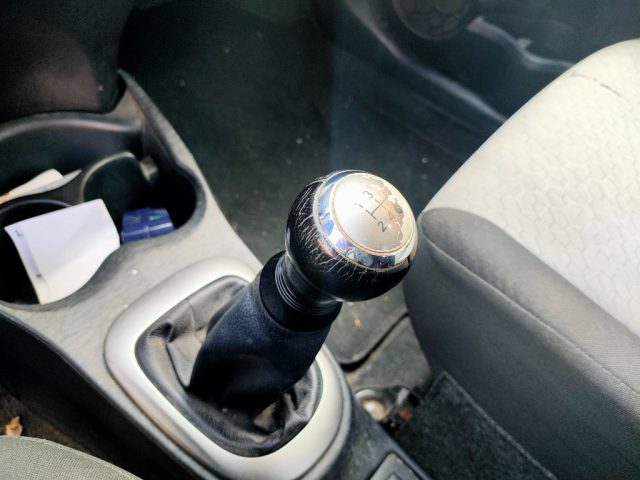TOYOTA Yaris usata, con Immobilizzatore elettronico